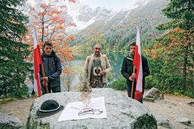 Różaniec do Granic, czyli zbiorowa modlitwa w Tatrach (na fot. Zakopane)