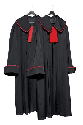 W jaki sposób zaledwie w ciągu roku udało się przekształcić prokuraturę w posłuszny instrument polityczny?