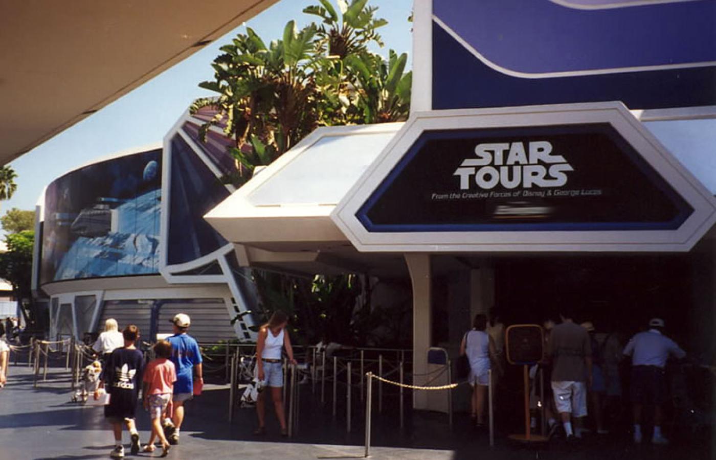 Star Tours Ride w Disneylandzie