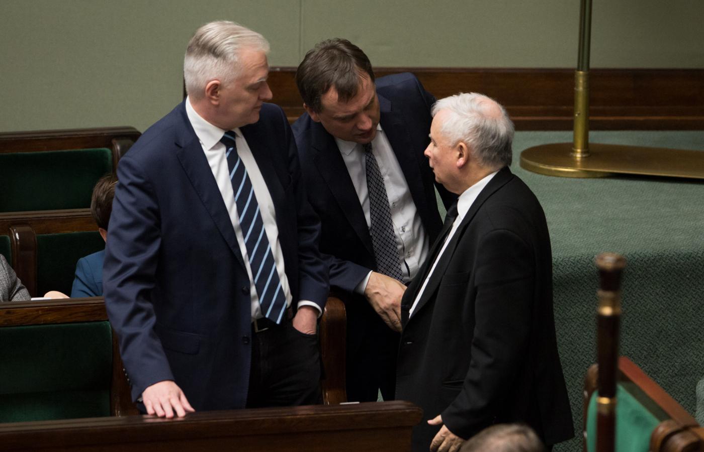 Gowin i Ziobro potrzebni są Kaczyńskiemu z powodów wizerunkowych, bo zjednoczona prawica brzmi dobrze i zbiera premie za jedność.