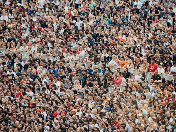 Najmocniej różnicującym elektoraty czynnikiem nie jest dziś poziom dochodów, lecz płeć.