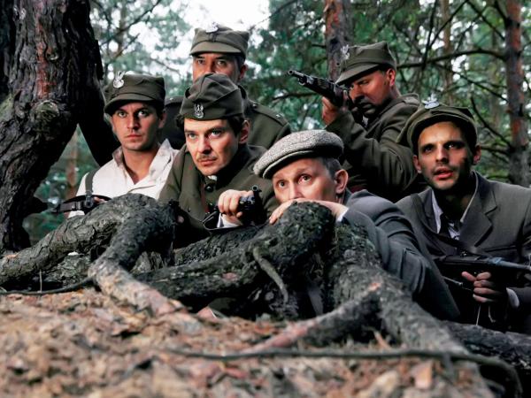 W tytułowej roli Krzysztof Zalewski-Brejdygant (pierwszy z lewej)