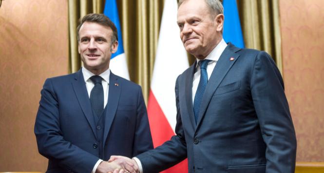 Prezydent Francji Emmanuel Macron i polski premier Donald Tusk w Warszawie. Zdjęcie z 12 grudnia 2024 r.