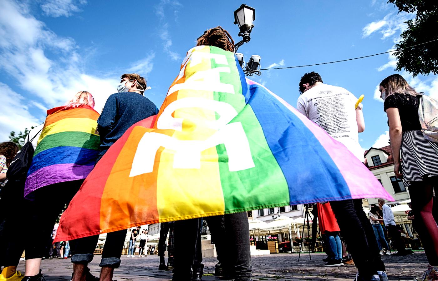 Protest przeciwko homofobicznym wypowiedziom prezydenta Andrzeja Dudy i posłów PiS w stosunku do osób LGBT