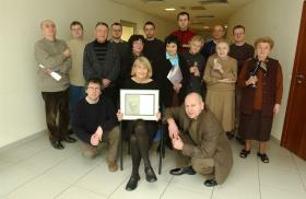 Takie były początki FORUM... Ówczesna spółdzielnia pracy wydająca POLITYKĘ przejęła pismo w 2001 r. Jacek Mojkowski został jego redaktorem naczelnym.