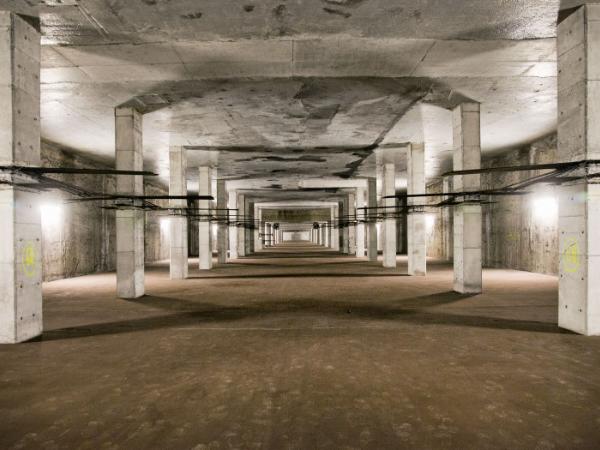 Zaniedbania w tej kwestii nie sięgają 32 lat, tylko jeszcze lat 80., bo na schrony po prostu nie było środków.