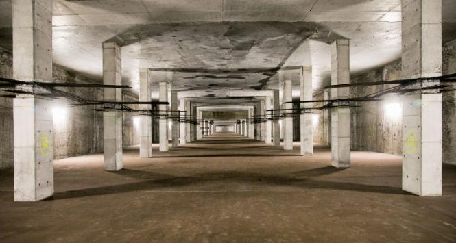 Zaniedbania w tej kwestii nie sięgają 32 lat, tylko jeszcze lat 80., bo na schrony po prostu nie było środków.