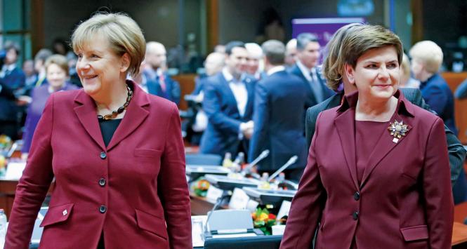 Kanclerz Angela Merkel i premier Beata Szydło spotkały się już w Brukseli na szczycie Unia–Turcja.