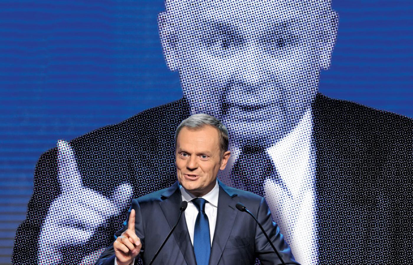 Jarosław Kaczyński i Donald Tusk są ze sobą spleceni w śmiertelnym uścisku, skazani na siebie i na walkę ze sobą.