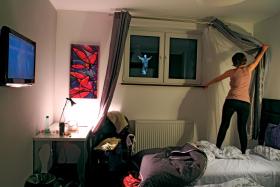 Nad sprzątającymi swe domostwa...