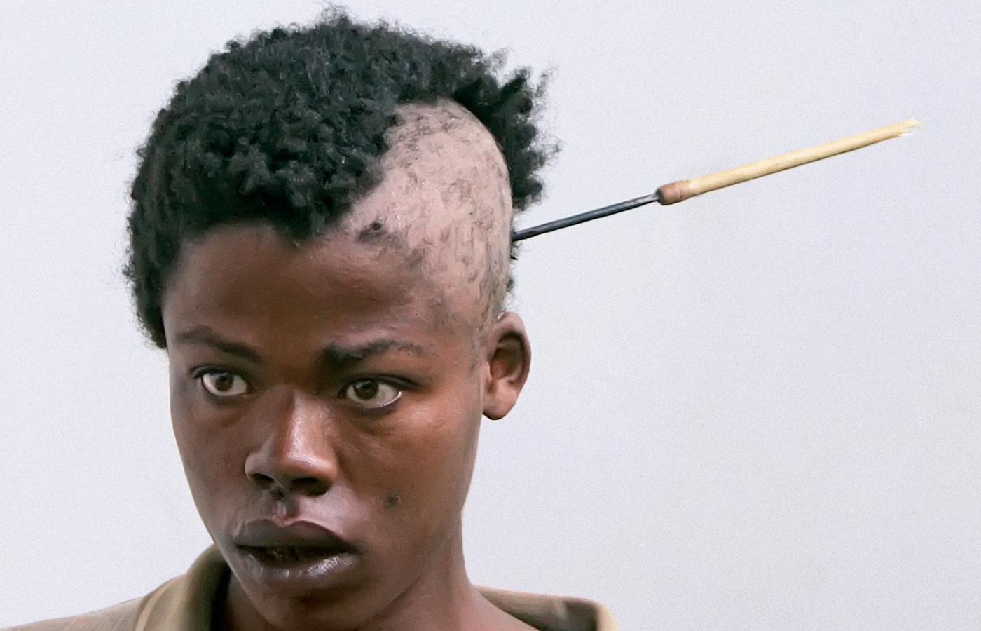 Jedna z ofiar walk etnicznych w rejonie Nakuru, które wybuchły po wyborach w Kenii pięć lat temu.