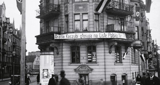 Transparent w Wolnym Mieście Gdańsku nawołujący do głosowania na Listę Polską nr 7, 1933 r.