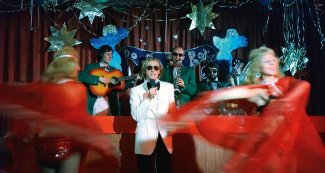 Kadr z filmu „Wodzirej” w reż. Feliksa Falka, 1977 r.