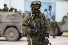 Rosyjscy żołnierze przygotowani do wjazdu na Ukrainę.