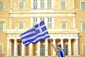 Premier Kiriakos Demokracji obiecywał, że w drugiej kadencji utrzyma niskie podatki i dzięki temu wzrost PKB Grecji znów przekroczy 3 lub nawet 4 proc., a bezrobocie spadnie do 8 proc.