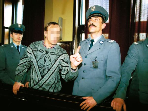 Henryk R., zwany Łomiarzem, podczas pierwszego procesu, w którym skazano go na 25 lat więzienia, 1995 r.