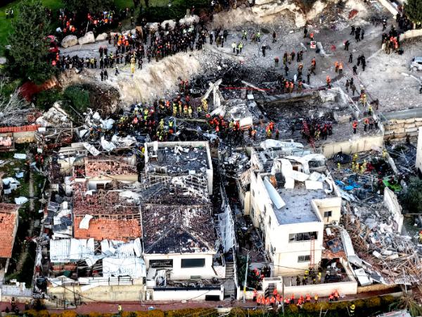 Miejsce upadku irańskiej rakiety. Beit Szemesz, Izrael, 1 marca 2026 r.