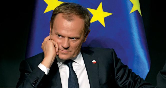 „Po siedmiu latach rządów PO i sprawowania przeze mnie funkcji premiera te trudne problemy, które na nas spadały i którym musieliśmy stawiać czoła – od smoleńskiej katastrofy po światowy kryzys gospodarczy i wojnę na Ukrainie – zrobiły swoje”.