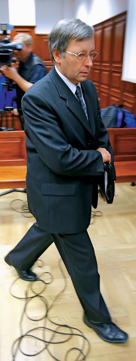 Dziś Parys jako dyrektor gabinetu politycznego ministra spraw zagranicznych zajmuje się bezpieczeństwem, zwłaszcza wschodniej granicy.