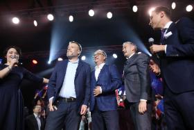 „Liderzy bloku zbudowanego wokół SLD powinni wskazać, czy chcą budować klasyczną socjalną lewicę, czy też opierać się na wartościach progresywnych”.