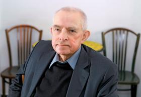 „Piśmiennictwo dzisiaj w 90 proc. jest surogatem, to, co u głupich dziennikarzy może uchodzić za literaturę pierwszego sortu, to jest czysta tandeta, niekiedy tożsama z byle jakim dziennikarstwem”.