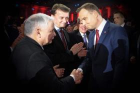 Za rządów PiS Polacy najlepiej w historii oceniają sytuację gospodarczą państwa oraz poziom własnego życia.