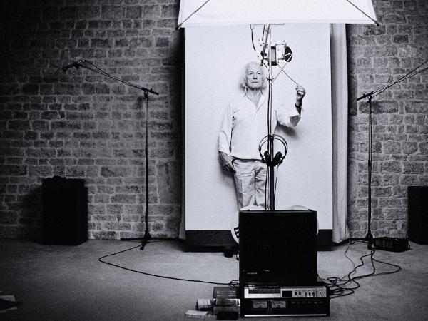 Roman Opałka (1931–2011) - malarz, rysownik, autor tzw. obrazów liczonych. Urodził się w Abbeville we Francji w rodzinie polskich emigrantów