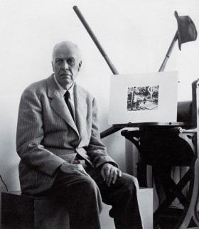 Oto Edward Hopper. Na zdjęciach bardziej wygląda na dyrektora niewielkiego, prowincjonalnego banku aniżeli na artystę.