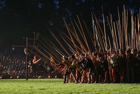 Wieczorny pokaz miejskich pikinierów…