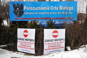 Można oczywiście protestować, jak robi to posłanka Prawa i Sprawiedliwości Anna Paluch, wieszając na rogatkach Zakopanego plakaty zakazujące wjazdu politykom Platformy Obywatelskiej.