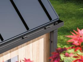 System rynnowy musi idealnie komponować się z dwuspadowym dachem pokrytym blachą.