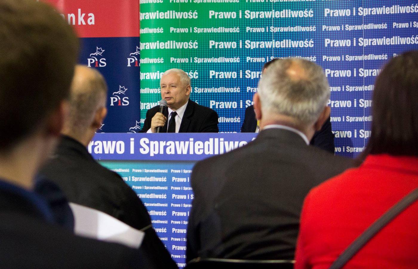 Jarosław Kaczyński ruszył na spotkania z Polakami
