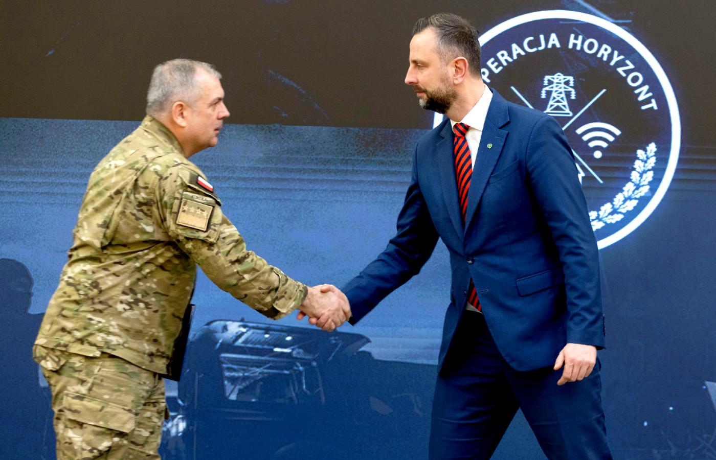 Konferencja prasowa Ministra Marcina Kierwińskiego, Władysława Kosiniaka-Kamysza i generała Wiesława Kukuły, 19 listopada 2025 r.