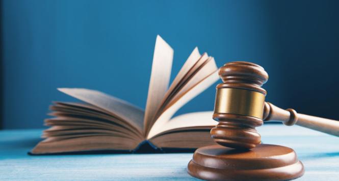 Zdaniem TSUE sam fakt, że oprocentowanie kredytu jest oparte o WIBOR (plus marże), nie wystarcza, aby stwierdzić, że to klauzula abuzywna, którą można po prostu usunąć z umowy.