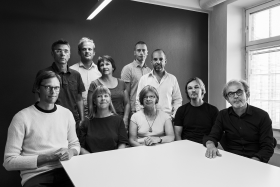 Od marca 2014 r. dyrektorem Muzeum jest profesor Dariusz Stola. Na zdjęciu zespół pracowni Mahlamaki.