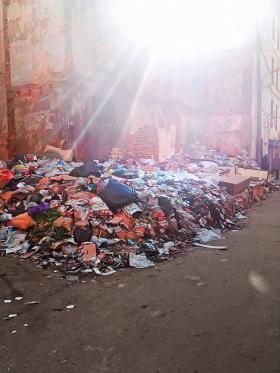 W krajobrazie Algieru widać wszystko: tradycję, biedę, nowoczesność.