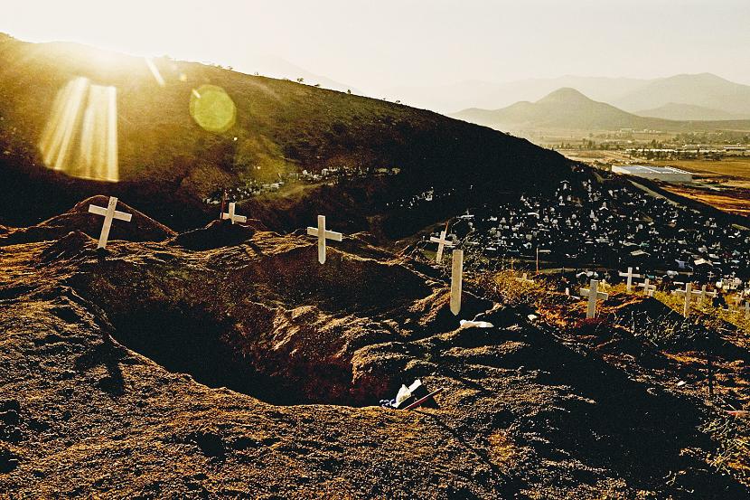 Masowe groby w Tijuanie. Aby utrudnić pracę policji, mordercy z karteli ćwiartują i mieszają zwłoki ofiar.
