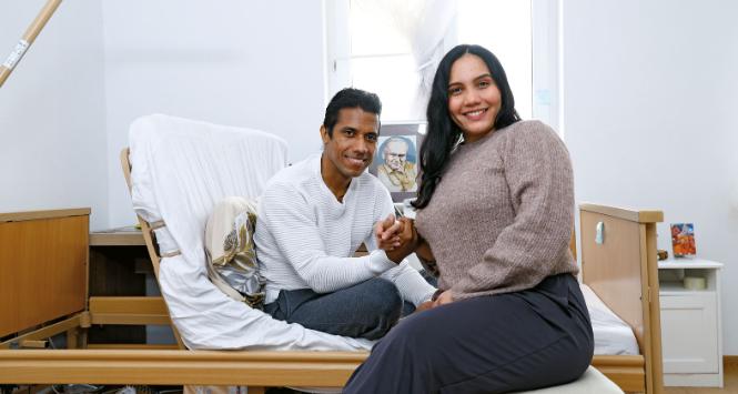 Nicolas (na fot. z narzeczoną Bleydis) po wypadku na budowie jest sparaliżowany od pasa w dół. Nie miał ubezpieczenia, po pobycie w szpitalu jest zadłużony na ok. 90 tys. zł.