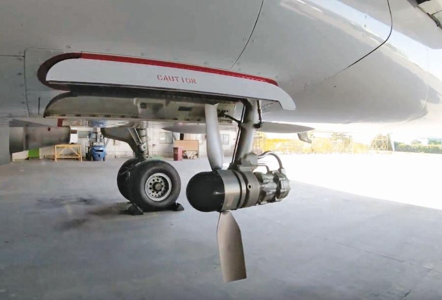 Turbina napędzająca awaryjną pompę hydrauliczną i pośrednio awaryjny generator prądu.