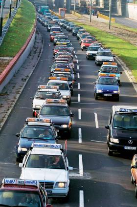 Aż pięciu lat batalii sądowej połączonych sił policji i Inspekcji Transportu Drogowego potrzeba było, żeby doprowadzić do usunięcia z rynku okazjonalnego przewozu osób.