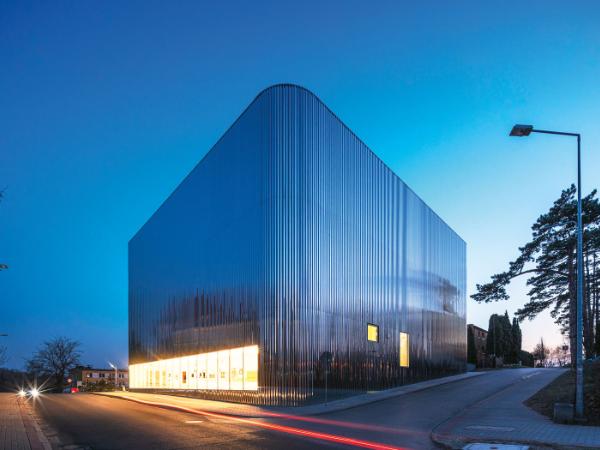 Sala koncertowa Państwowej Szkoły Muzycznej I i II stopnia im. prof. Józefa Świdra w Jastrzębiu-Zdroju, SLAS architekci.