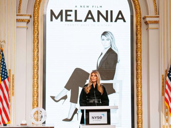 Melania, córka robotniczej rodziny z Jugosławii, pozostaje skryta pod warstwą lodu.