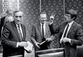 Tadeusz Mazowiecki, Witold Trzeciakowski i Leszek Balcerowicz w 1989 r.
