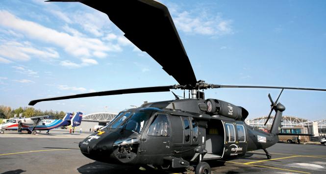 S70i Black Hawk - jeden z najsłynniejszych śmigłowców świata.