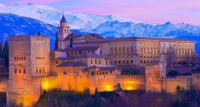 Gdy w Polsce zimno i plucha, tylko niespełna trzy godziny lotu dzielą nas od Andaluzji.