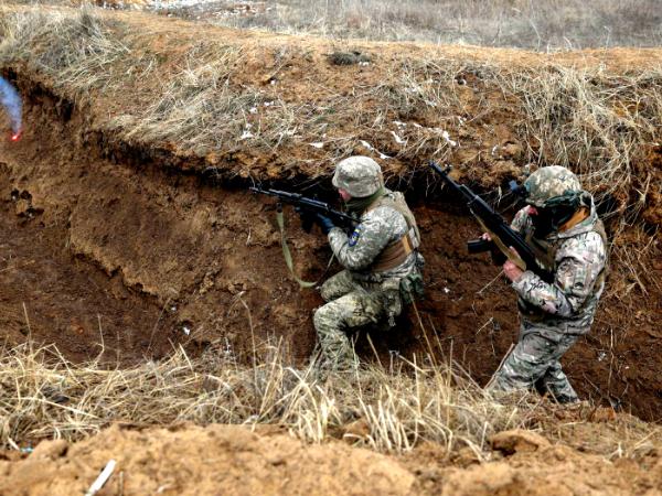 Ukraińscy żołnierze w obwodzie donieckim, luty 2024 r.