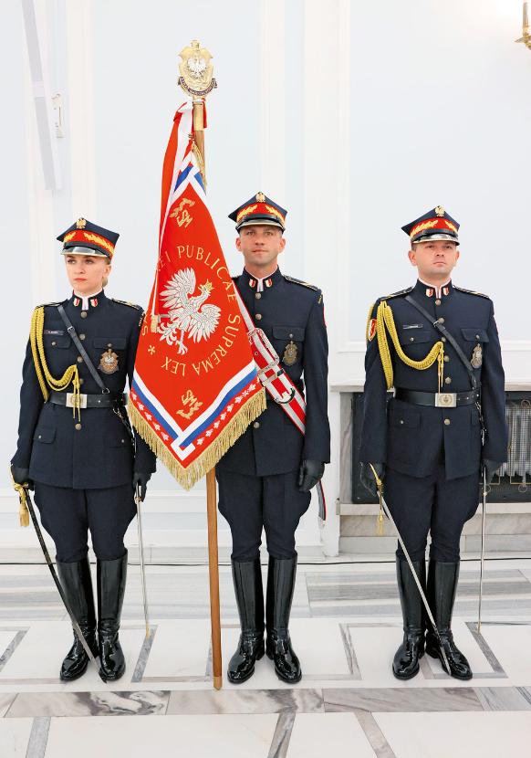 Straż Marszałkowska – dziś formacja w pełni mundurowa.