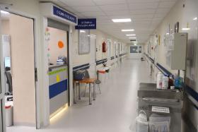 Leżysz cały dzień. Problemy ze snem? Trudno ich nie mieć w wieloosobowej sali. Brak hobby? Jak wędkować, skoro cały dzień trzymają cię w łóżku?