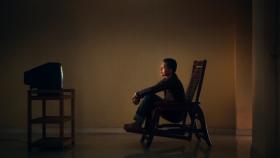 Film oprócz tego, że jest wybitnym, poruszającym do głębi dziełem sztuki, zmusza do myślenia, zaskakuje i długo nie pozwala o sobie zapomnieć.