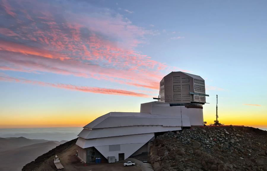 W Vera C. Rubin Observatory na górze Cerro Pachón w Chile prowadzone będą systematyczne badania nocnego nieba, które ujawnią nowe pustki z niespotykanymi dotąd szczegółami.